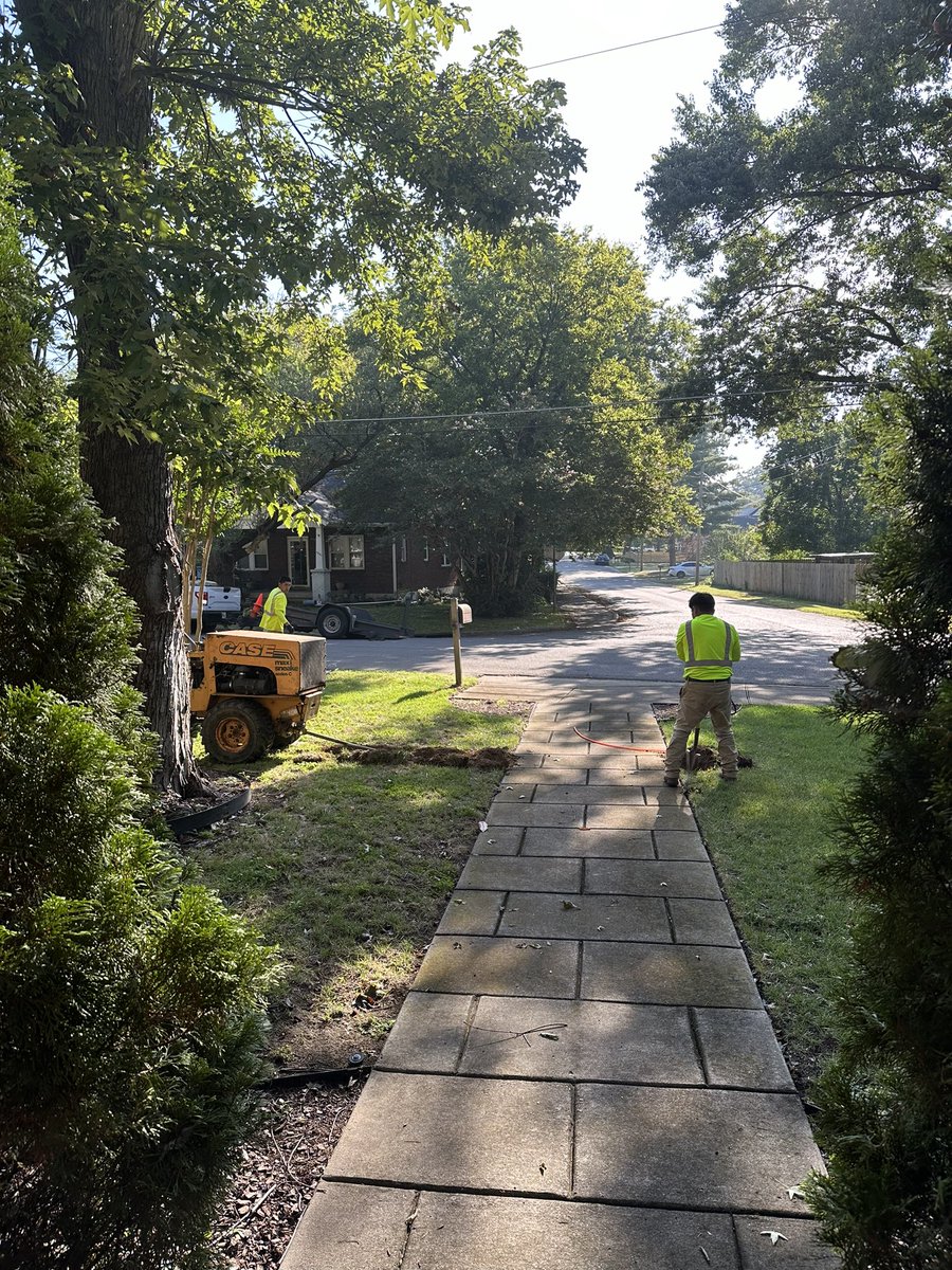 ronsnitker's tweet photo. Hey, @googlefiber, who gave you permission to dig a trench throughout our yard including our wall to our front door? We have an irrigation system. Please contact us immediately. We have contacted the City of Nashville. @dalexandertn https://t.co/Cbpv2GX0gv