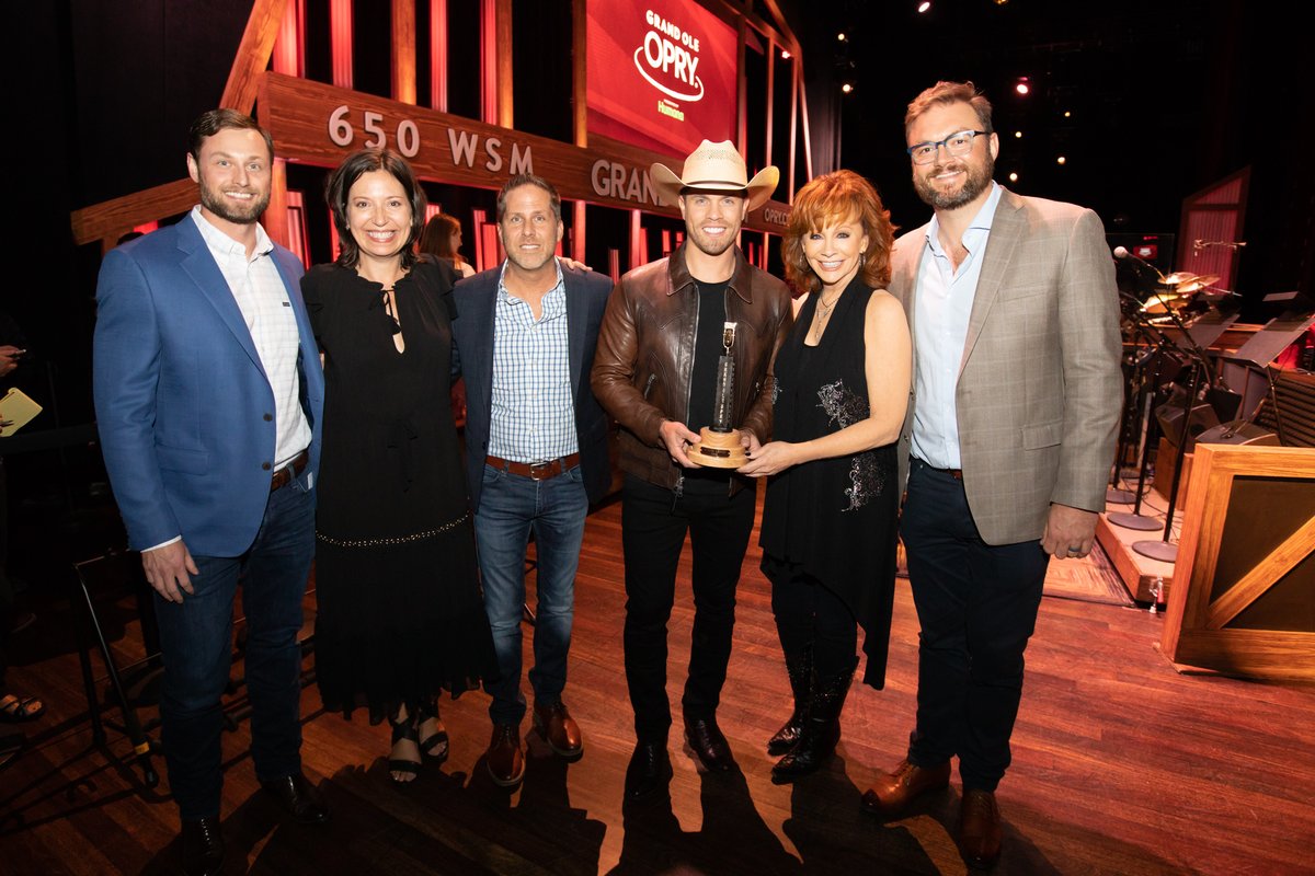 dustinlynch's tweet photo. Five years since becoming a member and still can’t believe it. @opry family I love y’all https://t.co/h4R7aiKhd0