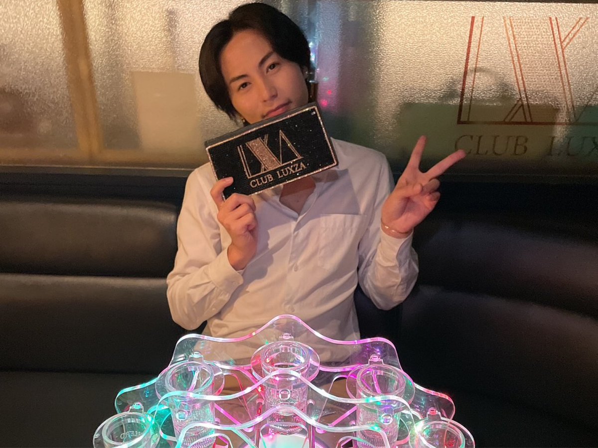 CLuxza's tweet photo. 9/18のMVPは夜空 結愛 主任でした！
本日9/19も通常通り営業となっております。

お客様のご来店、心よりお待ちしております。

#千葉 #富士見 #新宿 #歌舞伎 #大阪 #ホスト #シャンパン #キャバクラ #夜 #イケメン #酒 #初回 #高収入 #ホストル求人 https://t.co/5IMBA3rLjG