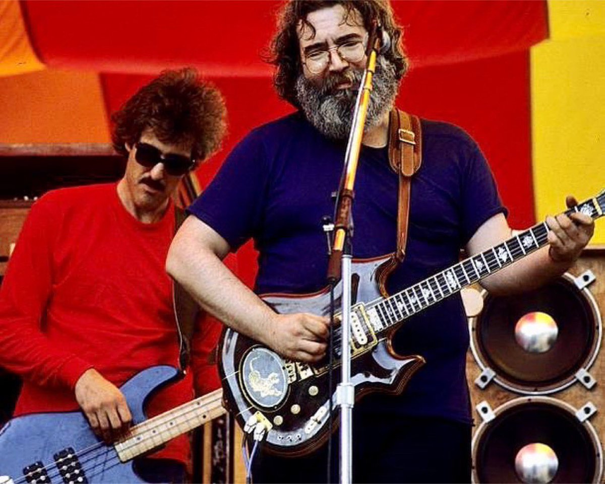 musicplayedband's tweet photo. ⭐️🏆BROTHERS!!!🏆⭐️
#jerrygarcia #johnkahn https://t.co/GojclEZ9Cz