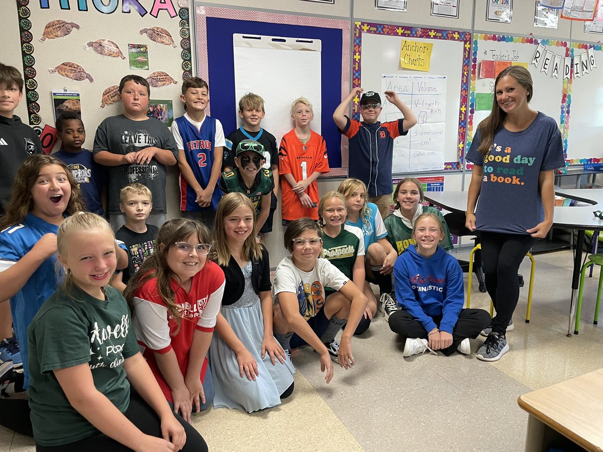 Favorite Sport or After School Activity Day! (Obviously mine is READING! 📚) <a href="/hutchingsele/">Hutchings Elementary</a> <a href="/HowellMISchools/">Howell Schools</a>