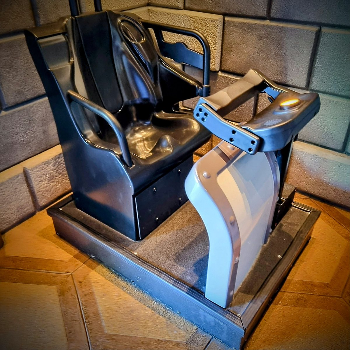 DerBlitz tweet media