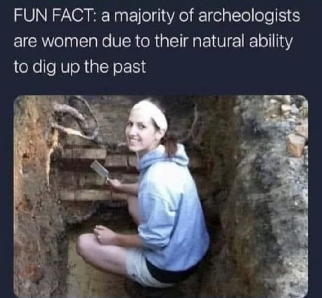 <a href="/weirddalle/">no context memes</a>