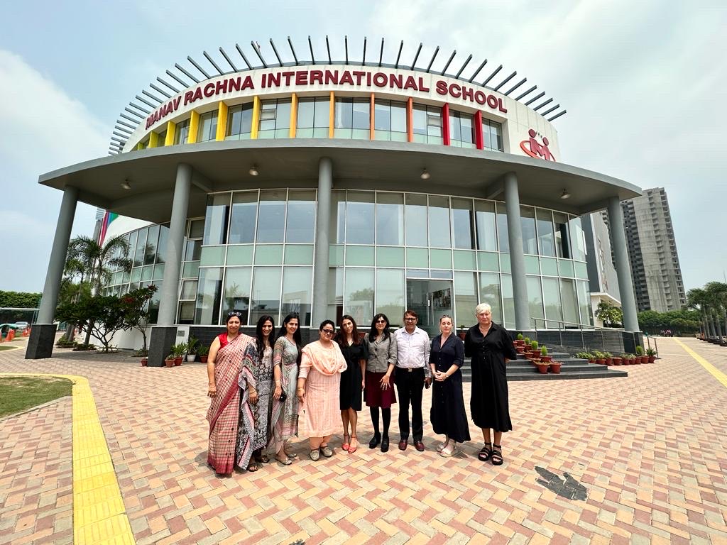 CRC_College's tweet photo. CRC visit with Manav Rachna International School to discuss the possibility of secondary school students coming to the UK for vocational taster programmes  👷 📝 #WeAreCRC #vocationaltraining #workingtogether #excellence @MrisEdu https://t.co/2yO6eJKHBl