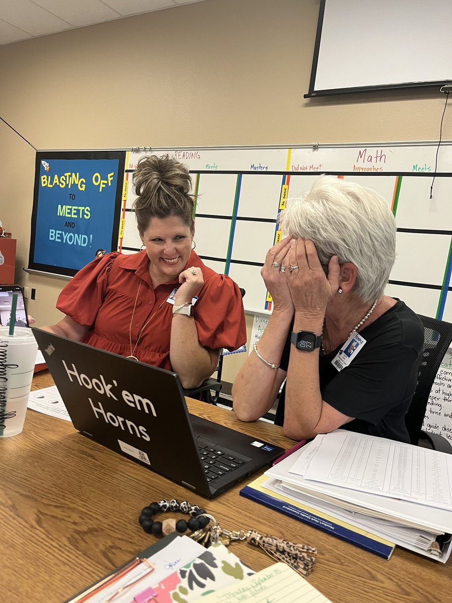 jolene_bruce's tweet photo. @OttTempleISD @TempleISD @JeffersonTISD @Lauriehookem @JCHartzell @tdtnews @TISDHR @RenotaRogers @adamslisa97 @tasbnews @FRIENDStxps She exudes grace and connect with all! We love Laurie - even if she is a longhorn π! #HowWeLead first view pics. Grateful to know her! https://t.co/qnyxMG3mhS