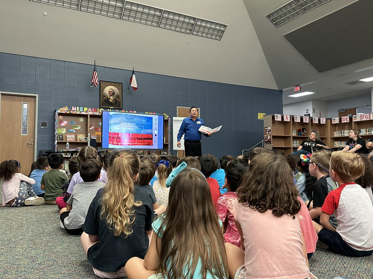 Our students at @MetzlerKISD are enjoying learning from author and illustrator @woodykuon this morning. @Metzler_Library @KleinLibraries