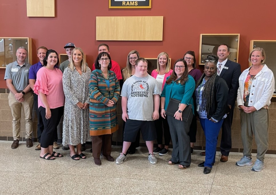 Dir. McKenzie Snow, Dir. Townsend &amp; Teacher of the Year @krystalcobert joined @DHalupnik, employers, educators &amp; students <a href="/SEPSchools/">SEP Schools</a>, where students can earn, learn &amp; prepare for careers in one of 6 registered apprenticeships &amp; its internships for individuals w/ disabilites!
