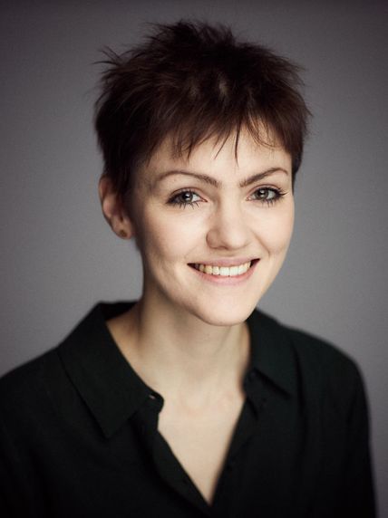 ChemBioTalks's tweet photo. The third flash talk of the @ChemBioTalks will be given by Janine Gray @ChemGray from the group of @TateScience. She will present her research on " Novel inhibitors of efflux pump NorA to target antimicrobial resistance". https://t.co/hMUnA46JoX