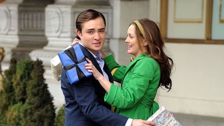 choquei's tweet photo. 🚨HOJE: Há exatos 16 anos, “Gossip Girl” estreava na TV americana. https://t.co/jChV76L5Op