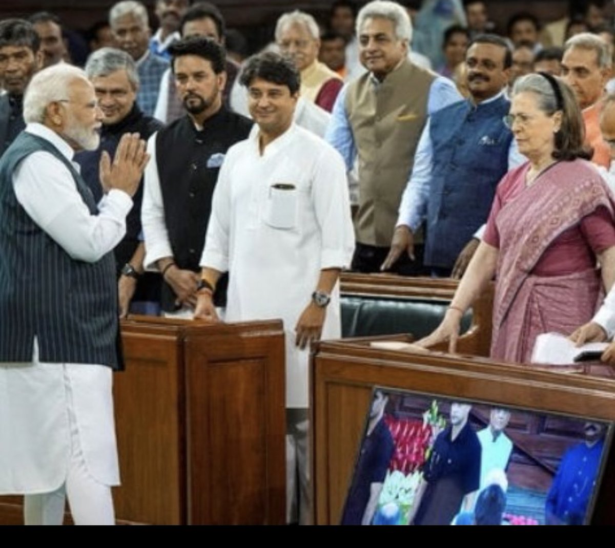 tejaskdm186's tweet photo. Ye darr acha hai https://t.co/sR8hyOG0UB
