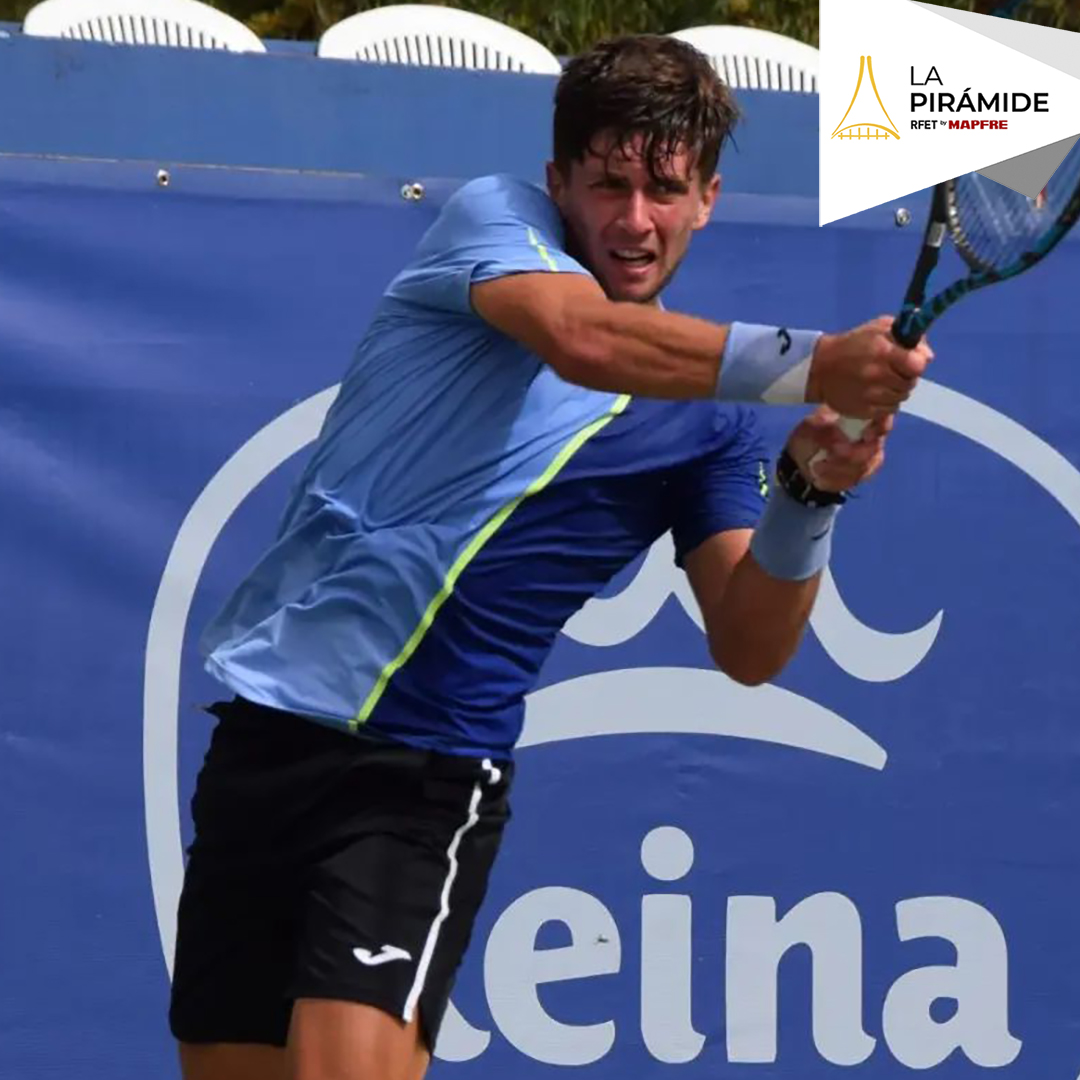 👦 Alejandro Manzanera juega esta semana el #ITF M15 de <a href="/TenisMelilla/">Feder. Tenis Melilla</a> gracias a una WC de la RFET

🔝 El alicantino de 20 años buscará su segundo 🏆 profesional en los torneos de #LaPiramideRFET by @mapfre_es

💪 ¡Vamos!