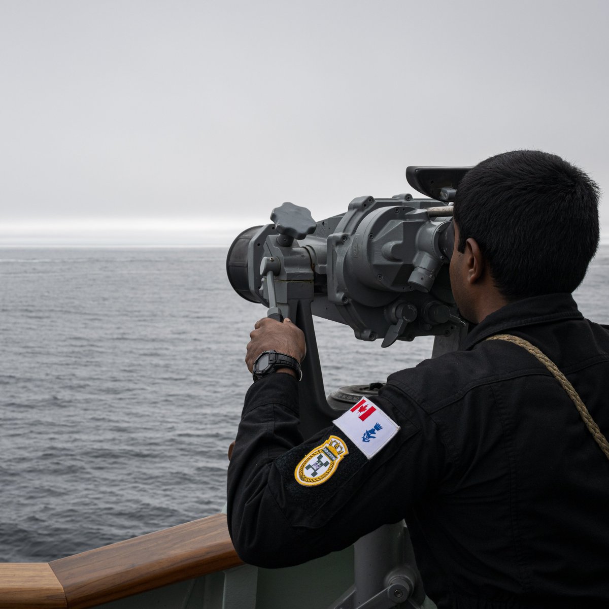 RoyalCanNavy's tweet photo. Scenes from #CutlassFury23: #HMCSFredericton &amp; #HMCSCharlottetown conducted gunnery exercises firing rounds with their 57mm, while #HMCSGlaceBay &amp; #HMCSMoncton conducted 'Officer of the Watch Maneuvers' testing their movements in close proximity. #HelpLeadFight https://t.co/UZX7EADEIx