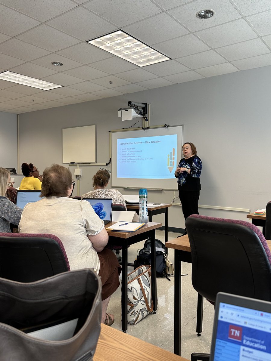 Stephanie Kelly tweet media