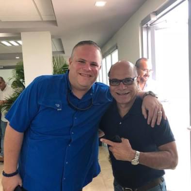 Bonita_Radio's tweet photo. Esto es lo último 11AM FB LIVE 1. A deshojar con evidencia que el @CRIMPR1 agrupó en la oficina regional de Ponce las fincas del municipio de Santa Isabel a pesar de que incluso tiene mapas históricos del 2010 que adjudican la titularidad al ayuntamiento del terreno que ocupa Aquamak. Conversamos con la representante @ppdpr Estrella Martínez sobre qué contestan las agencias y el municipio sobre la operación del ex alcalde @pnp_pr Quique Questell de un negocio en propiedad del pueblo Santa Isabel. 3. Entérate de quien dio el salto a la Pava desde la Palma. 4. Con contrato ex Sec de @EDUCACIONPR en AFAF. ¿Por qué será? 5. Una de cal y una de arena para @JuntaPlanifica en decisión Apelativo sobre Reservas.  ¡Sintoniza y comparte! 

#periodismodeinvestigacion #noticias #santaisabel #questell #gobierno #politica