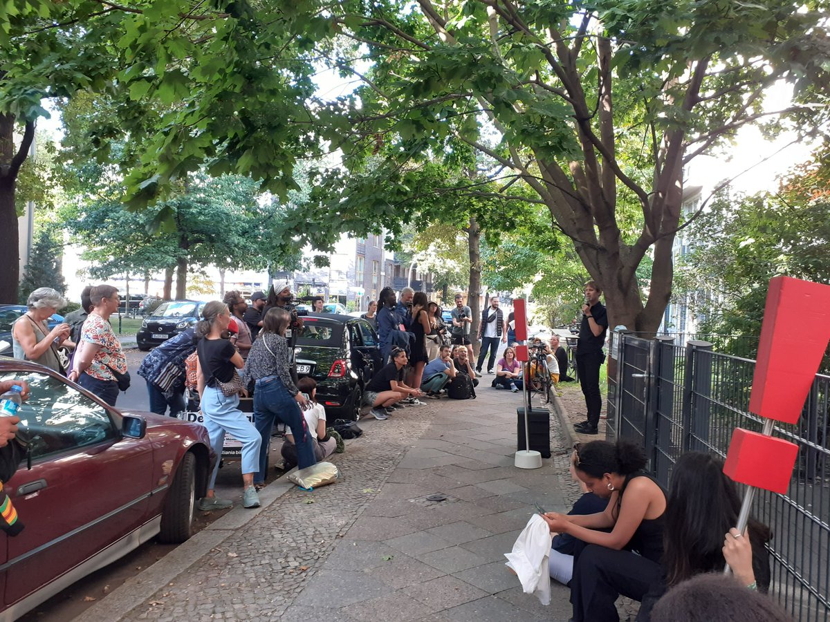 Saturday was the legendary Walking tour! Featuring among many others: Nando Nkrumah, <a href="/yemingphoto/">Charlotte Ming</a>, Dominique Haensell, <a href="/dekkani/">Gautam Pemmaraju</a>, @OleBirkLaursen, Martini Cherry Furter, <a href="/aischa_ahmed/">AisAh</a>, <a href="/rer_la/">Laura Frey</a>, <a href="/liatuamiguita/">Lía</a>, Bebero Lehmann and Fredrik Petersson