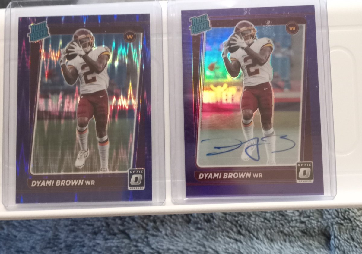 dcfyrecards's tweet photo. 🚨 FOR SALE 🚨
Selling some PC cards to have extra money for my brothers wedding in OBX next week. All RT's appreciated. 🙏 #thehobby 

AG $15 each
Brob $25
Dyami $15 Lot

Thread will be pinned w/ more coming. +$4 bmwt $1 pwe

@PCOregonDucks2 
@HobbyRetweet_ 
@ILO https://t.co/n98qJDfNGV
