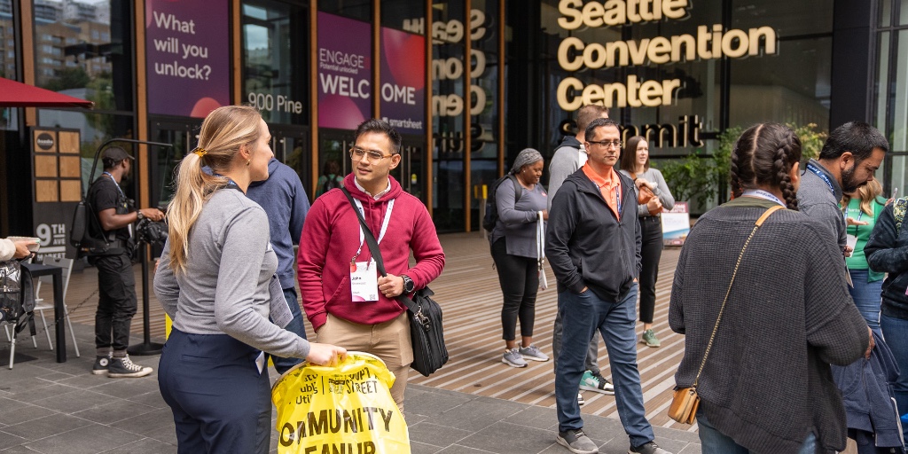 Smartsheet's tweet photo. ICYMI: here's a look at yesterday at #SmartsheetENGAGE:

🌍 178 partners attended our Global Partner Summit
👩‍🏫 Smartsheet University instructors trained 400+ customers
🌳 45 volunteers joined our Volunteer Service Project
🎙 The Brand Collective podcast recorded a live episode https://t.co/SZSYblwPZq