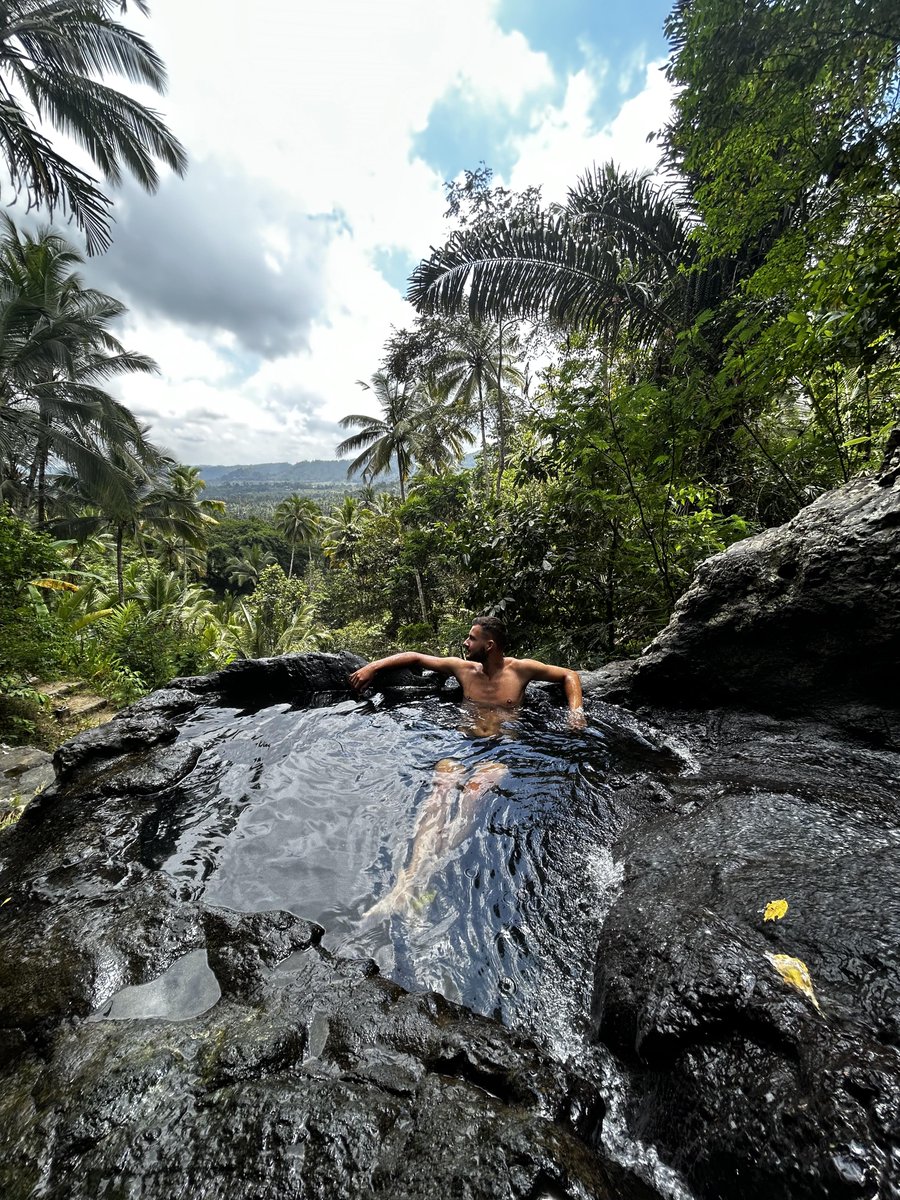 its_janosik's tweet image. 🗓️ My daily digest (#249 - #250):

#249 (16.Sep)
• Bit of work on #Filetica early in morning
• Trip to Gembleng WaterFall
• Continuing to Padang Bay

#250
• Tried Surfing! #Surfing
• Bit of freelancing

What did you do?
#indiehackers #buildinpublic #bali #indonesia