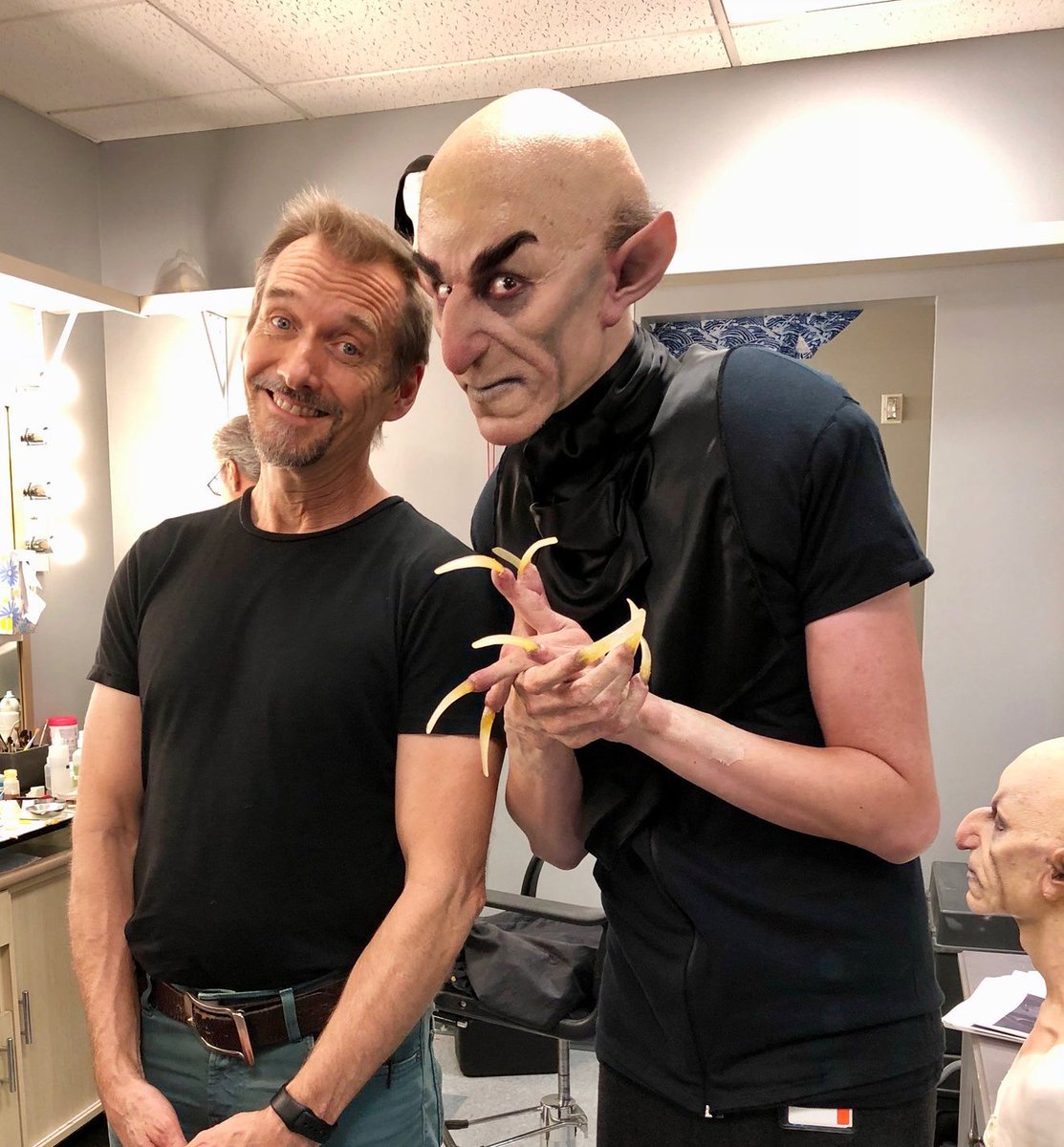 Behind The Scenes Pics That Look Like Shitposts tweet media