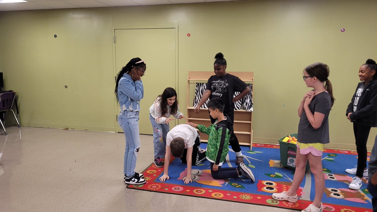 WMESDrama's tweet photo. In #Drama this week, students in grades 3-5 worked in small groups to #create a #Tableau (a living, frozen picture of a scene or idea). They had to #collaborate and also learn how to be an intepretive #audience. So #proud of their #creativity and #Hardwork! #ycsd #ShiningStars https://t.co/jmuL1Fz3gK