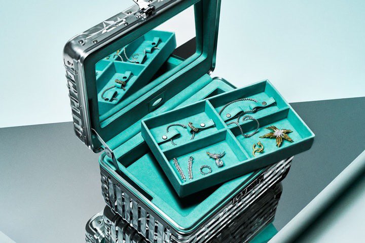 StreetFashion01's tweet image. RIMOWA x Tiffany &amp;amp; Co. (2023)