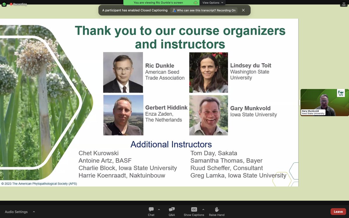 MoniNaviaU's tweet photo. Thrilled with this course. A must for plant pathologists. Thanks to the APS @plantdisease for bringing all these experts together. https://t.co/VixHCt648u