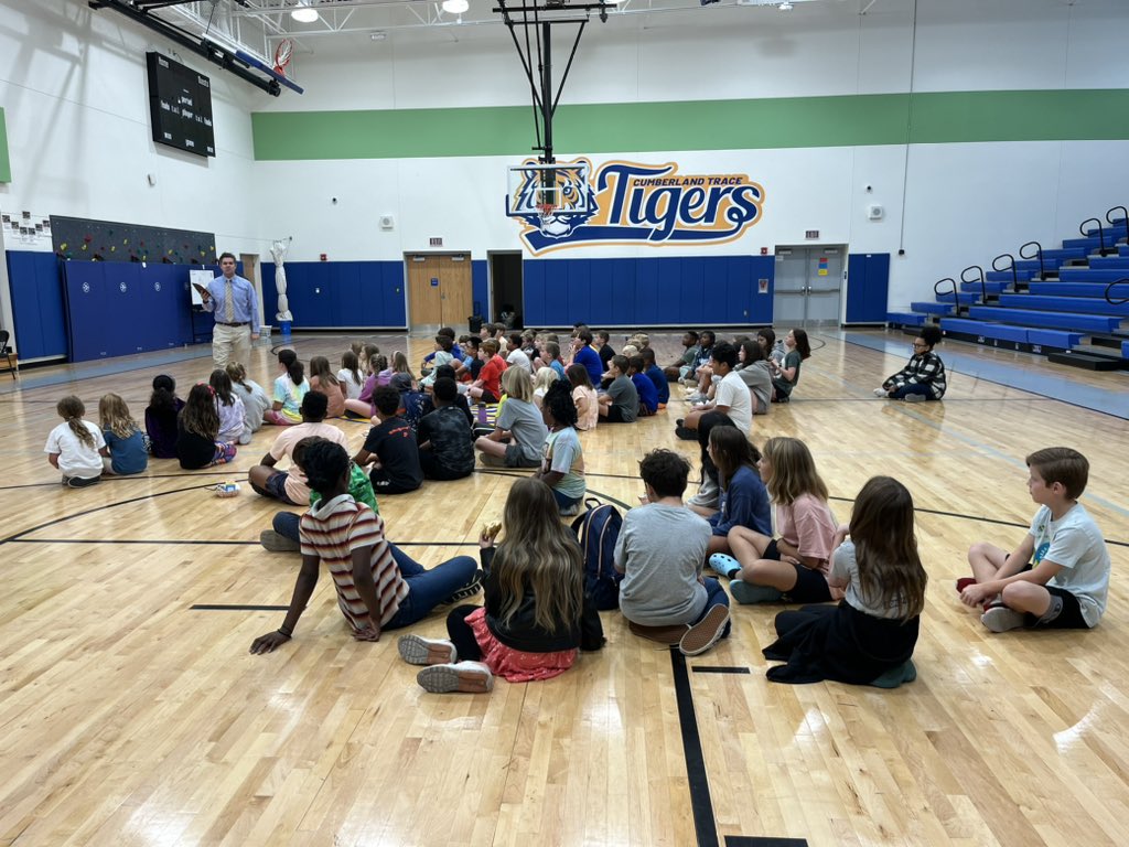 DowningCTE's tweet photo. Great turnout for the first FCA of the year! Thankful for our speaker, Joe Tolbert, this morning! 

“The best way to live for Jesus is to live like Jesus” https://t.co/ubHgNTL1JO