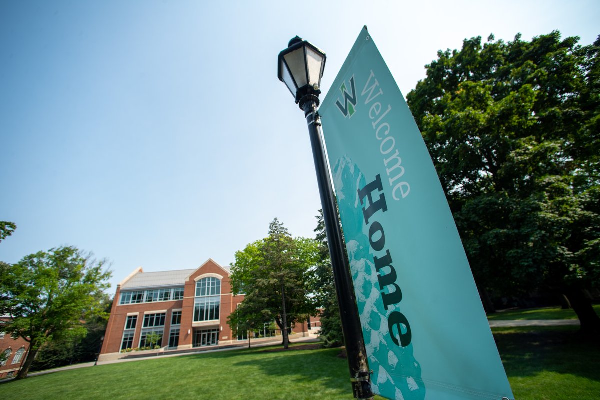 IL_Wesleyan's tweet photo. Illinois Wesleyan University continues to shine in the latest @usnews rankings 💚 

#1 in Regional Colleges Midwest
#7 in Best Value Schools
#3 in Best Undergraduate Teaching
#5 in Top Performers on Social Mobility

Learn More: https://t.co/BZq7wYuWkI https://t.co/D6K9YoF7o6