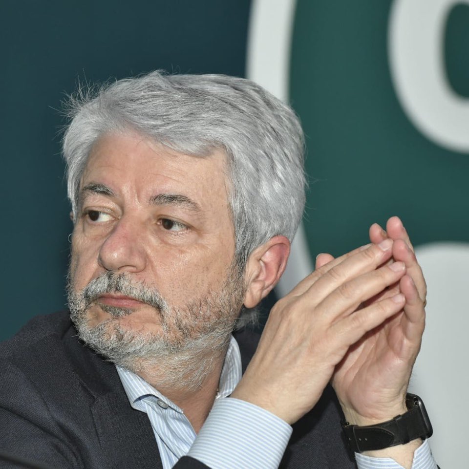 UNADIS_os's tweet photo. Complimenti @AntonioNaddeo per la riconferma alla guida dell’@aran_agenzia. Siamo certi che il presidente continuerà il suo lavoro con la capacità e l’impegno che da sempre lo contraddistinguono per il rilancio della #Pa, a partire dai contratti collettivi. https://t.co/rHHz4WnMod