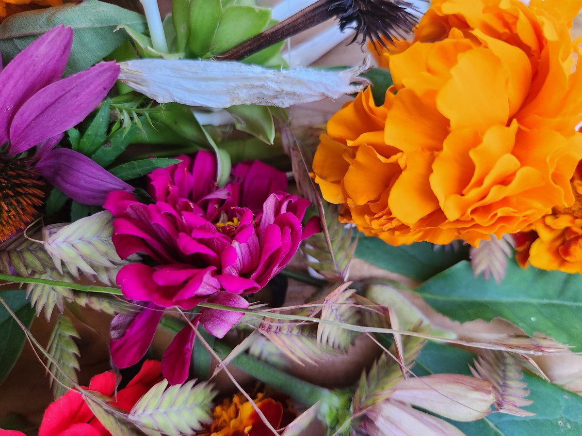 This palette. Fall's under the skin. Moving through you. Moving with you.