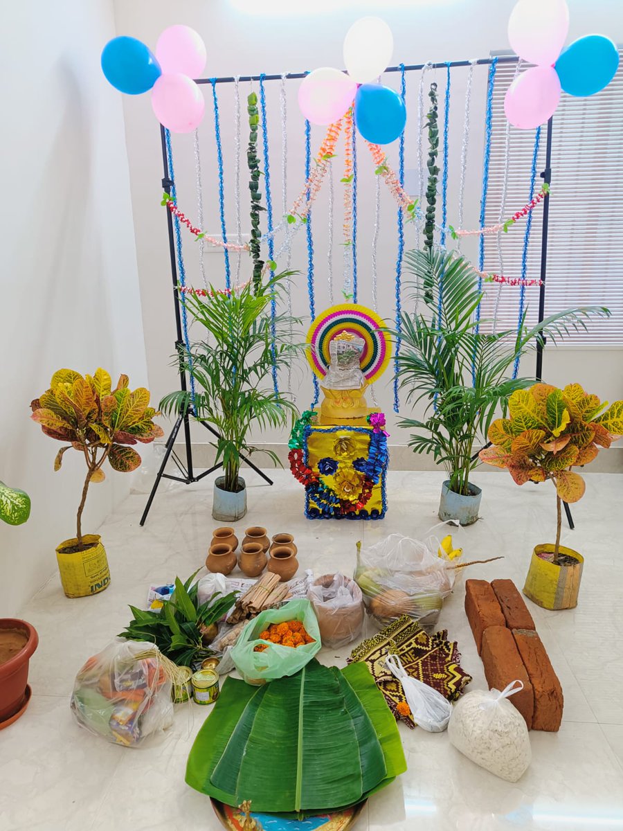malustechnolab's tweet photo. Glimpses of Ganesh Chaturthi Celebration at our Office. May God foster harmony and blessings to our entire Malus Family
.
.
.
#HappyGaneshChaturthi #GaneshChaturthi #ganesha #ganpati #bappa #ganesh #ganpatibappamorya https://t.co/EvB6AhUgJ1
