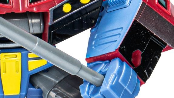 ChromeTyranno's tweet photo. WHOA!
Did anyone else catch that Animated Bee and Optimus both include Evo-Fusion features?  

So glad that feature carried over from Legacy-Evolution. https://t.co/m2JrNFEJVp