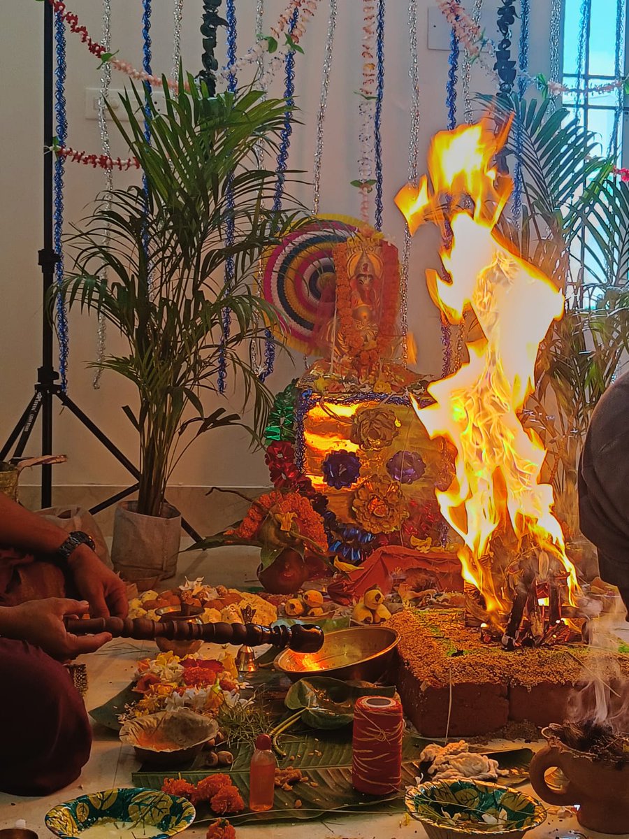 malustechnolab's tweet photo. Glimpses of Ganesh Chaturthi Celebration at our Office. May God foster harmony and blessings to our entire Malus Family
.
.
.
#HappyGaneshChaturthi #GaneshChaturthi #ganesha #ganpati #bappa #ganesh #ganpatibappamorya https://t.co/EvB6AhUgJ1