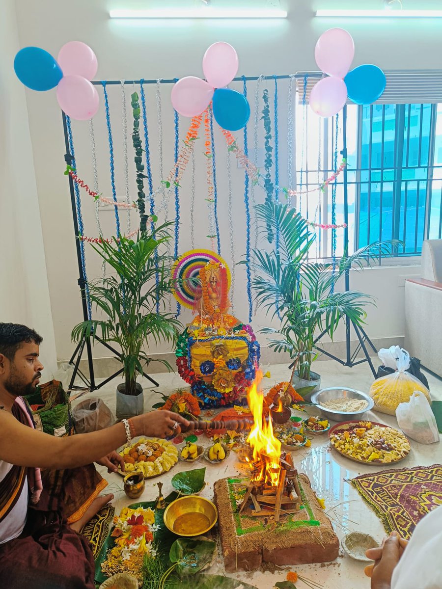 malustechnolab's tweet photo. Glimpses of Ganesh Chaturthi Celebration at our Office. May God foster harmony and blessings to our entire Malus Family
.
.
.
#HappyGaneshChaturthi #GaneshChaturthi #ganesha #ganpati #bappa #ganesh #ganpatibappamorya https://t.co/EvB6AhUgJ1