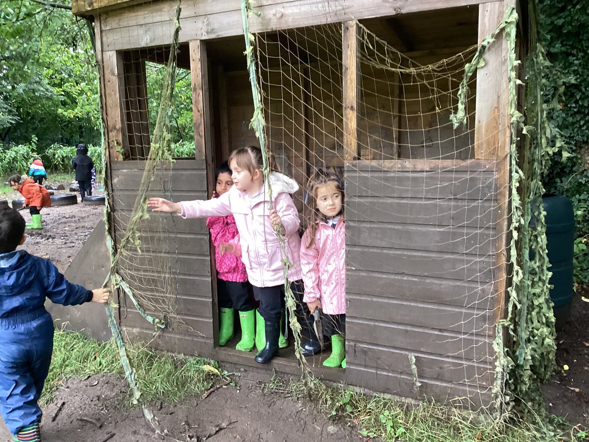 Barton Clough Forest School (@bartoncloughfs) on Twitter photo Singing in the rain with <a href="/BartonCloughR/">EYFS - Miss Hulme</a> <a href="/BrightFuturesET/">Bright Futures Educational Trust</a> Leave no child inside. Singing in the rain with <a href="/BartonCloughR/">EYFS - Miss Hulme</a> <a href="/BrightFuturesET/">Bright Futures Educational Trust</a> Leave no child inside.