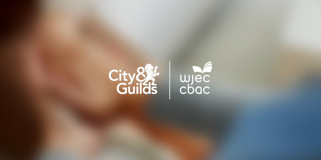Diwygiadau i asesiadau craidd HSCCC Lefel 2: dysguiechydagofal.cymru/newyddion-diwe…