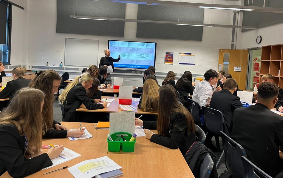 The Laurel Academy tweet media