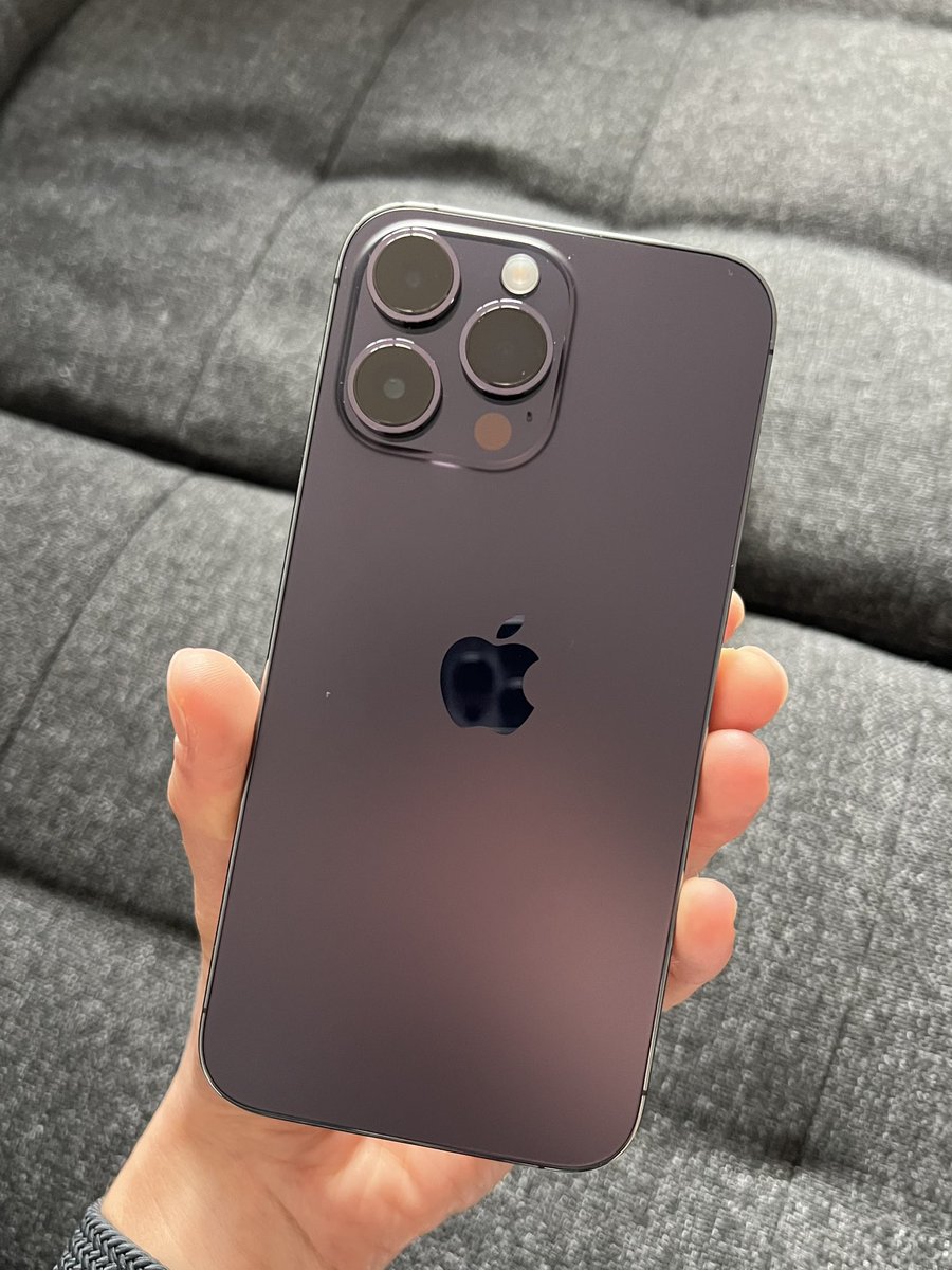 kwiatkowsky8's tweet photo. Hi!
Sprzedaje: iPhone 14 Pro Max 256GB Deep Purple + leather MagSafe case.
Stan: idealny.
Kondycja baterii: 91%.
Gwarancja: do 03/01/2024.
Cena: 4499zล (do lekkiej negocjacji)
@nieantyfan @m__pisarski @misia_domi @karo_yard pretty pls o RT ๐ซถ๐ป
#apple #iPhone14ProMax #ipforsale https://t.co/xc0M7yMgb2