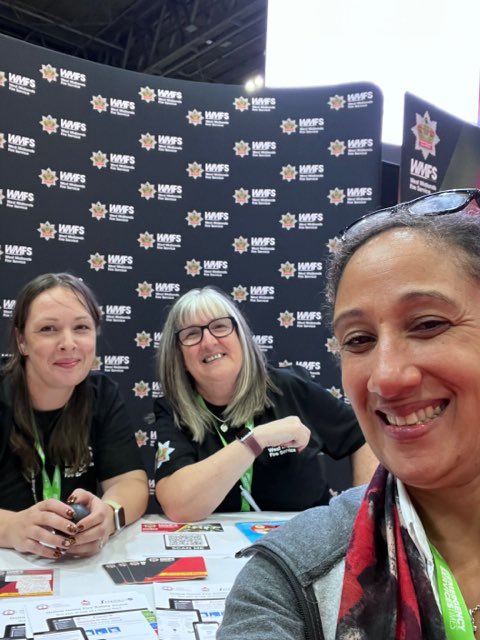 Great to network at #ESS2023 meeting contacts in person to talk about collaborations on carbon monoxide projects <a href="/jumbomills79/">Brinley Mills</a>