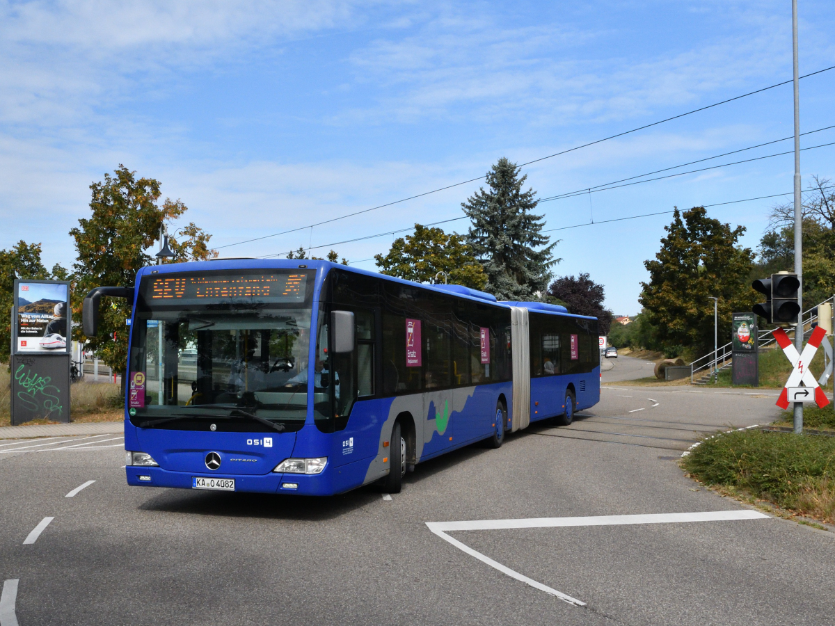 _OSI4_'s tweet image. Am Wochenende war Tag der Schiene - quasi wortwörtich auch für unsere Busse

Zwischen Entenfang und Rheinstetten durften unsere beiden 2008er Gelenkzüge die S2 tagsüber ersetzen.