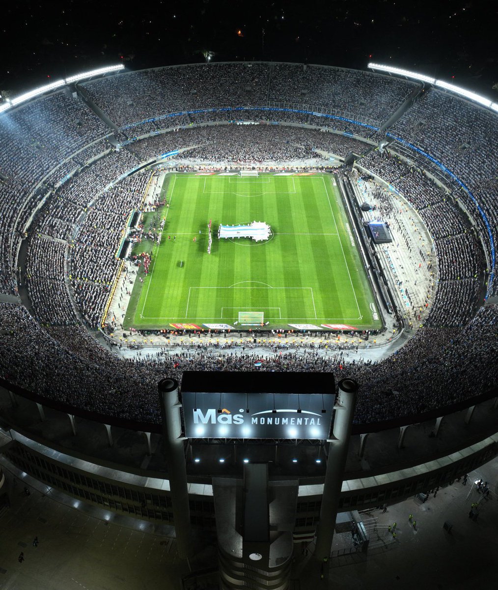 GermanAndrioli's tweet photo. ℹ️AFA anunció que la quinta fecha de Eliminatorias se va a jugar en el Monumental por su gran capacidad y la alta demanda de entradas. Si bien se barajó que se dispute en La Bombonera, la entidad lo descartó porque “harían falta 2”. Será el 16 de noviembre frente a Uruguay.🇺🇾 https://t.co/B5qo3oRMys