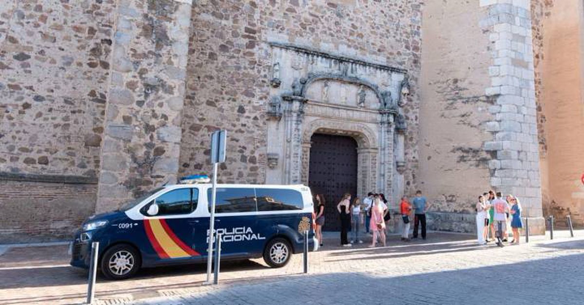 InversionInfo's tweet photo. Caso Almendralejo: La difusión de las imágenes manipuladas de menores desnudas es también una infracción de protección de datos https://t.co/Kw7oqjUSVB https://t.co/OXouVp7a05