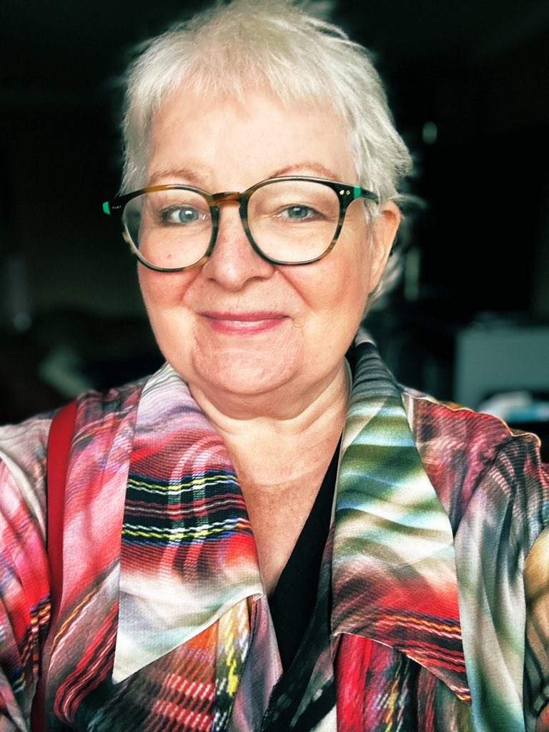 Janey Godley tweet media