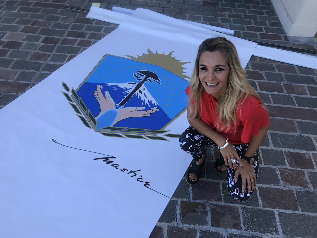 cmastice's tweet photo. 65 años de la creación de nuestro Escudo Provincia! 🫶
#EscudoProvincial #Neuquen #Escudo #OrgulloNeuquino #OrgullodeFamilia https://t.co/ueZV5vJtWQ