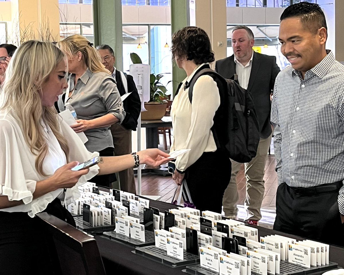 Attendees are picking up their badges ahead of opening remarks from state Chief Information Officer Liana Bailey-Crimmins, at the California Government Innovation Summit today in Sacramento. #govtechlive