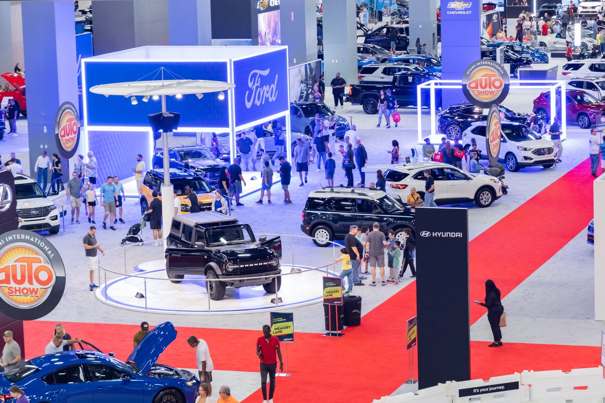 Miami International Auto Show tweet media