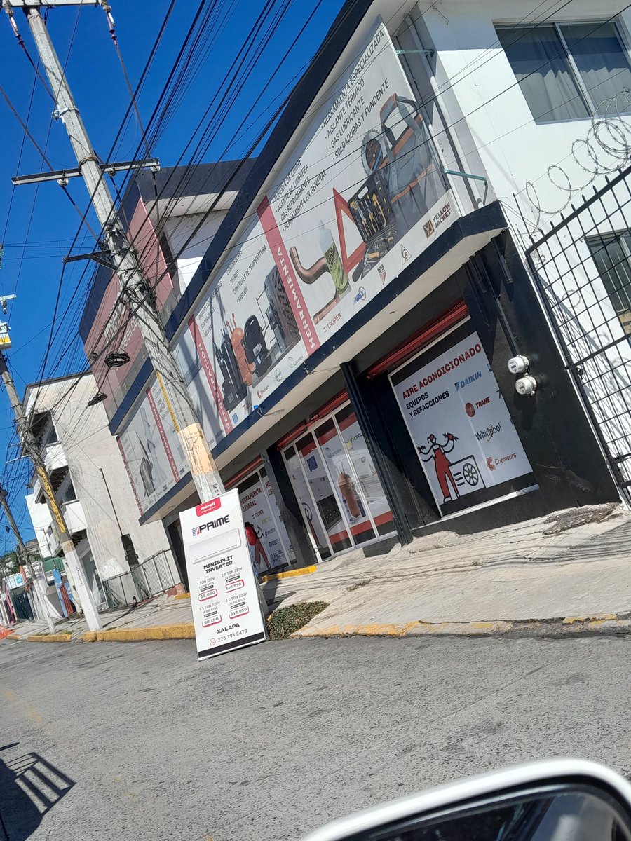Pues la calle es suya #grupomereti, 20 de noviembre #621, antes de llegar a Caxa <a href="/ssptransitover/">Tránsito SSP Veracruz</a>