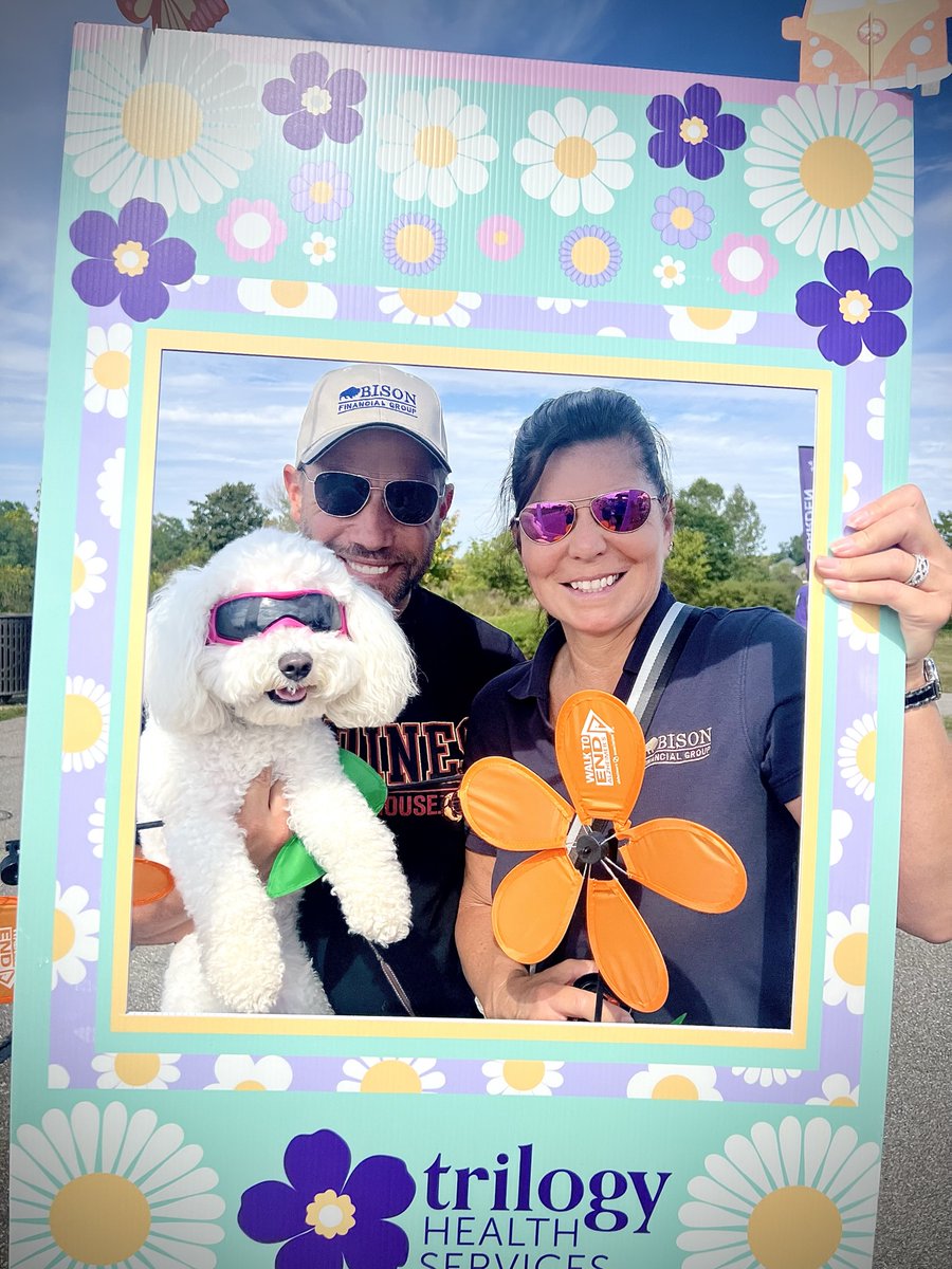 NorthRiverHC's tweet photo. We walked to #ENDALZ this past Saturday at Friedman Park. Trilogy is proud to sponsor this event each year and we had so much fun with our Selfie Station! It was so empowering to see everyone who came out to raise awareness and walk for a cure. #walk2endalz #wearyourpurple https://t.co/1dxcMc01oX