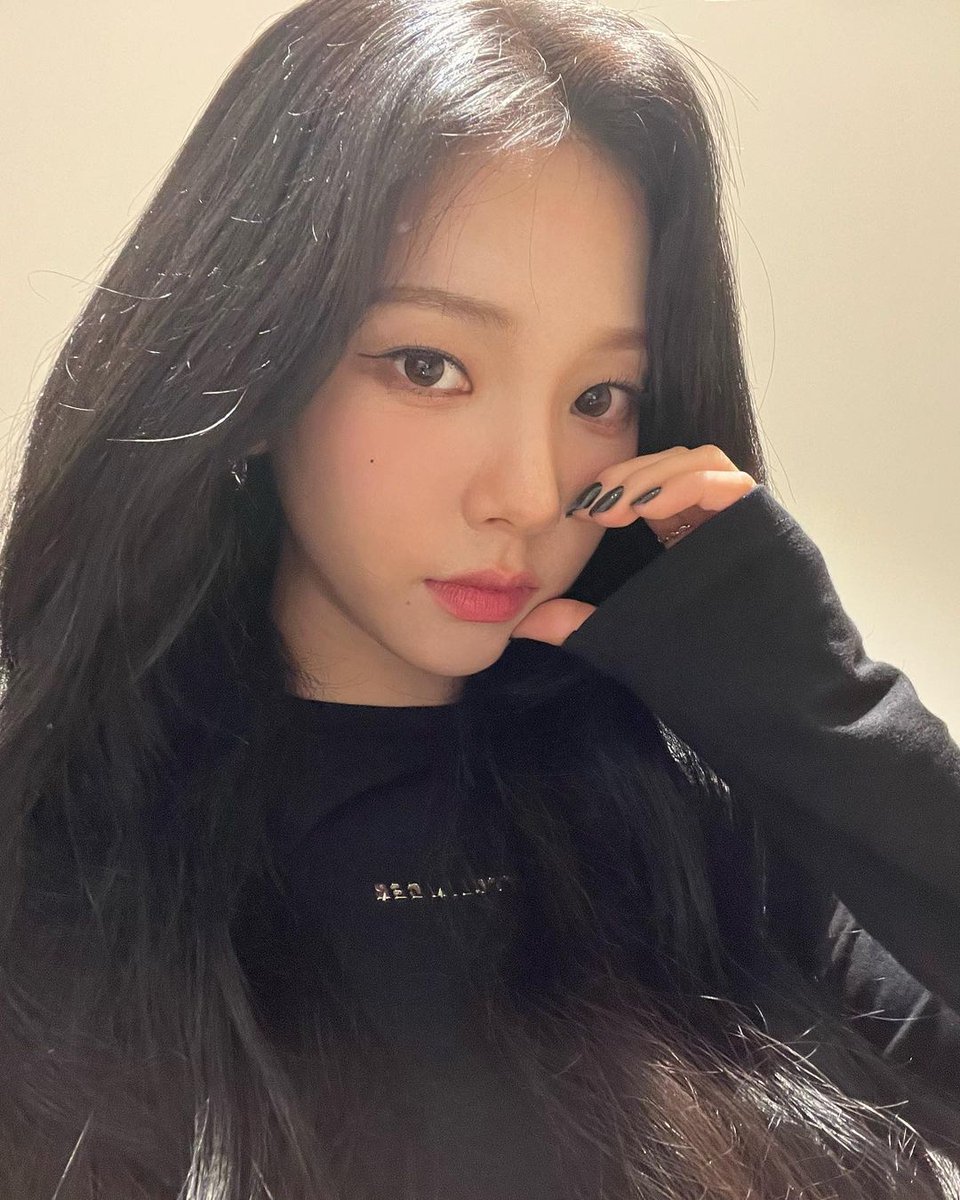 focusonminii's tweet photo. I loveeeeeeeee her so much :( https://t.co/xWz8FlFA10
