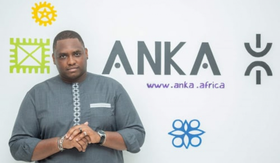 PrixAfricain's tweet photo. Moulaye Tabouré, le fondateur de la plateforme d'ecommerce ANKA vient d'annoncer une levée de fonds de 5 millions $au près de IFC, Proparco et Bpifrance.

ANKA offre une solution tout-en-un permettant aux commerçants et aux artisans de vendre et d'expédier rapidement. https://t.co/mhfkSKqVBv